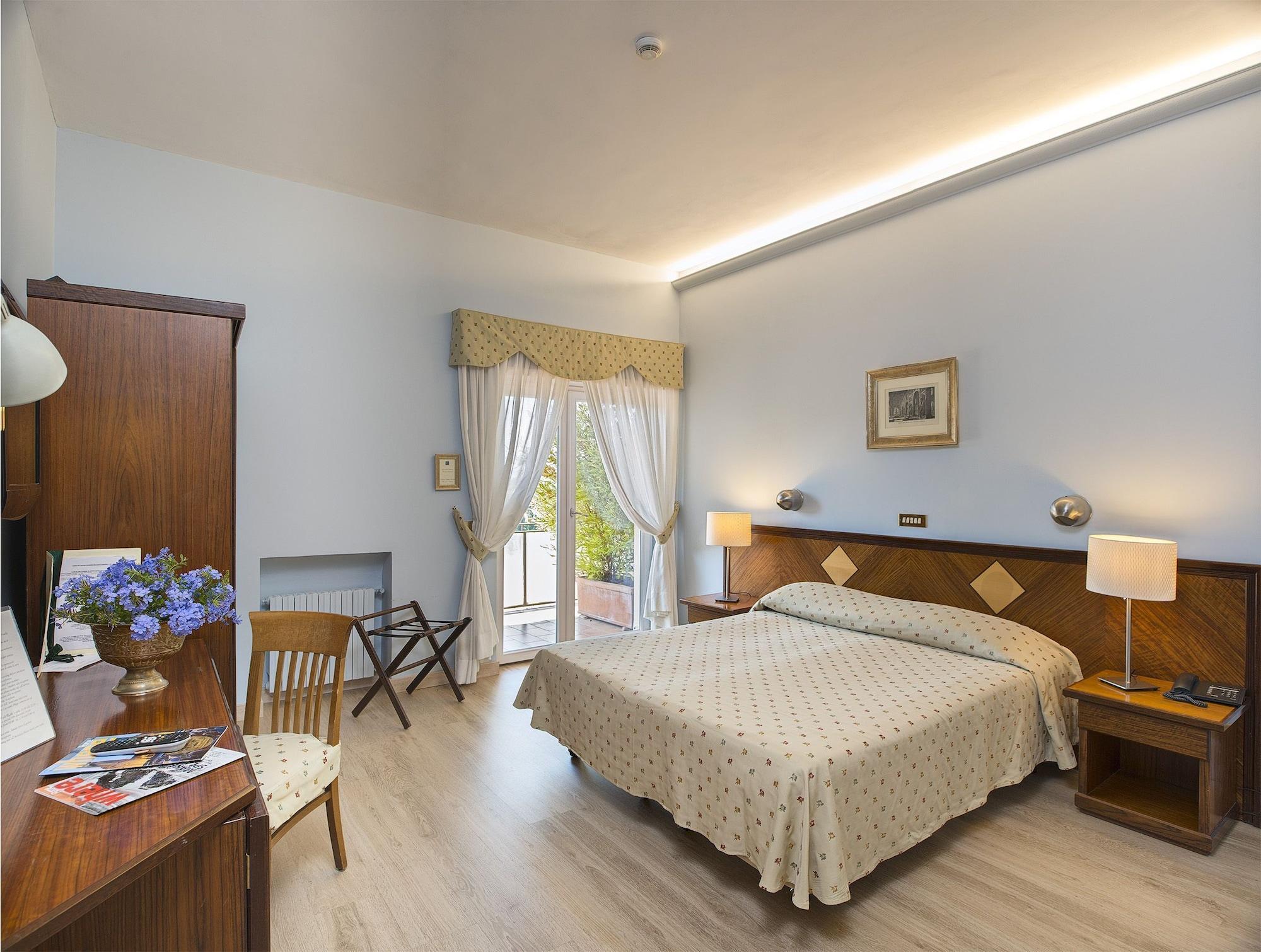 Hotel Cacciani Frascati Exterior photo