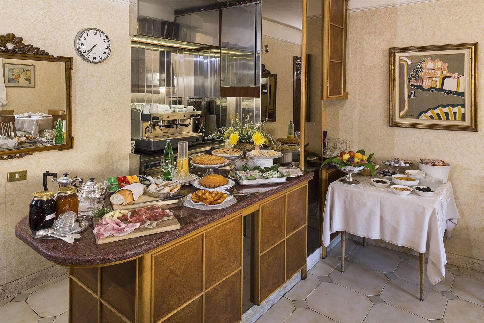 Hotel Cacciani Frascati Exterior photo