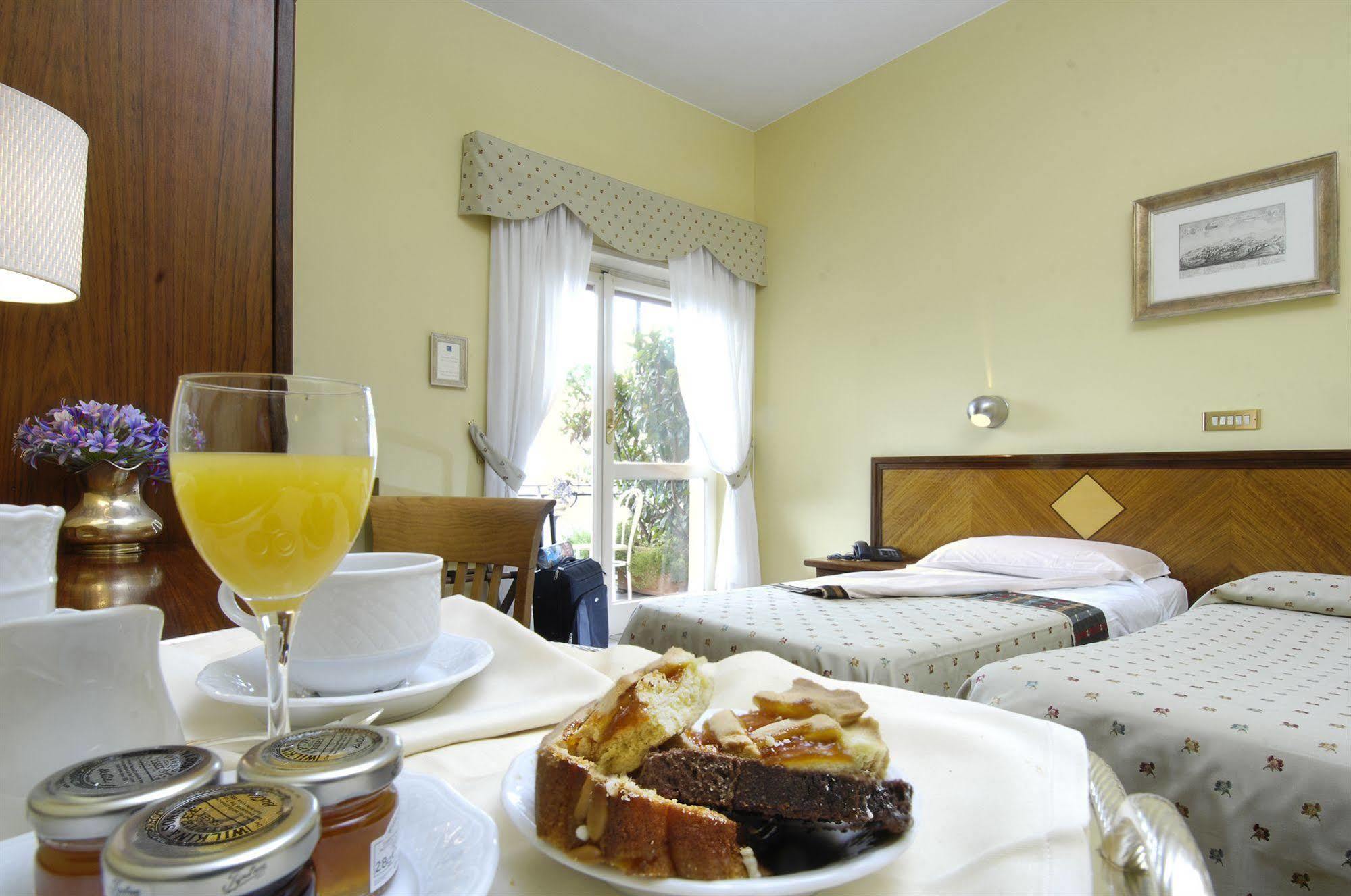 Hotel Cacciani Frascati Exterior photo
